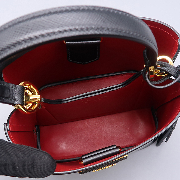Prada(�����) 1BA217 ���� �κ��� �ĴϿ� ���ǾƳ� ���� ����ΰ� ��Ŷ ��Ʈ�� + �����Ʈ�� 2WAY [����������] �̹���5 - ���̺��� �߰���ǰ