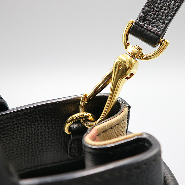 Burberry(������) 4023700 �Ͽ콺 üũ ��� ���� ��Ʈ�� + �����Ʈ�� 2WAY [�뱸��������] �̹���6 - ���̺��� �߰���ǰ