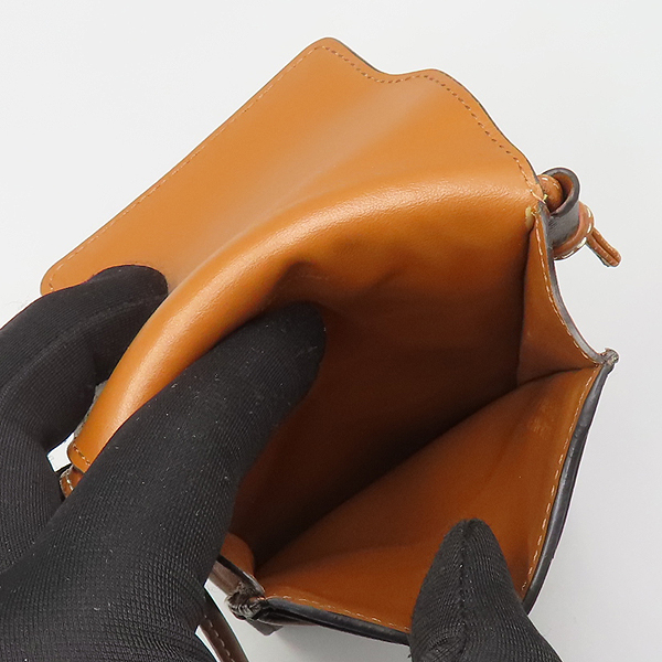 Celine(������) 10G332CQD Ʈ������ ĵ���� �÷� �޴��� �Ŀ�ġ ũ�ν��� [��ź�Ե���] �̹���6 - ���̺��� �߰���ǰ