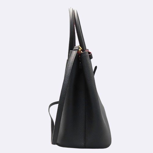 Prada(�����) 1BG775 ���� ���ǾƳ� �ﰢ �ΰ� �κ��� ��Ʈ�� + �����Ʈ�� 2WAY [û��������] �̹���3 - ���̺��� �߰���ǰ
