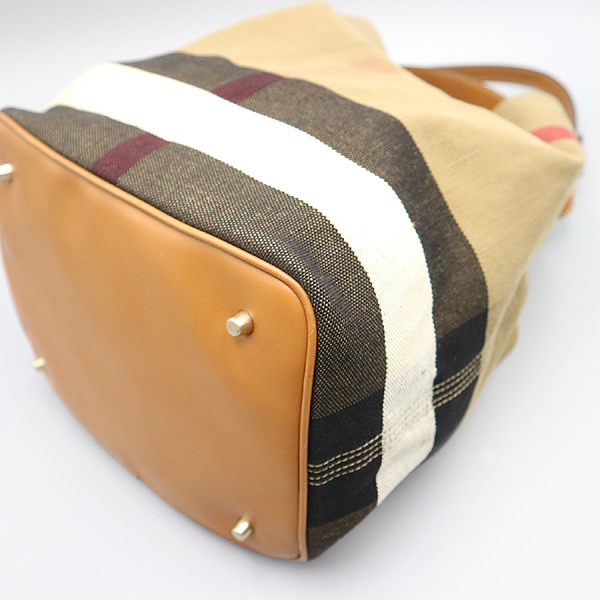 Burberry(������) 3945742 �Ͽ콺 üũ �к긯 SUSANNA ���ܳ� ȣ�� ��Ʈ�� + �����Ʈ�� 2WAY [�뱸��������] �̹���4 - ���̺��� �߰���ǰ