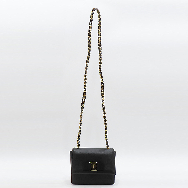 Ferragamo(��󰡸�) 21 E479 ���� ���ǾƳ� GINNY ���� �ٶ� ���� �ΰ� �̴� ü�� �÷� ũ�ν��� [��õ��] �̹���4 - ���̺��� �߰���ǰ