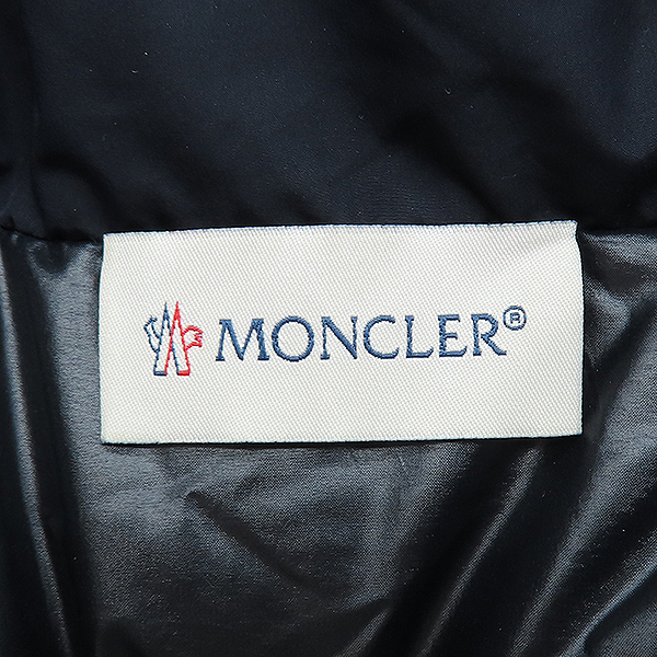 MONCLER(��Ŭ����) I2091B00005 ���̺� �� �е� ����� - XL [���ε�������] �̹���5 - ���̺��� �߰���ǰ
