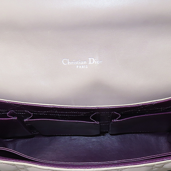 Dior(ũ����î���) M0210PGAI MISSDIOR �̽���� ����Ų ��� ���� ����ΰ� ����� ü�� �÷� ũ�ν��� [��������] �̹���7 - ���̺��� �߰���ǰ