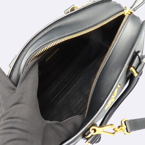 Prada(�����) 1BA164 ���� �÷� ���ǾƳ� �ﰢ�ΰ� ��Ʈ�� + �����Ʈ�� 2WAY [û��������] �̹���6 - ���̺��� �߰���ǰ