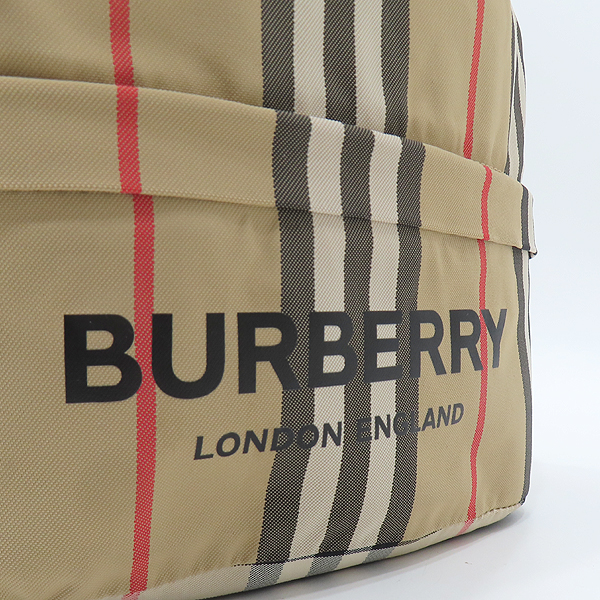 Burberry(������) 8026737 ��ī�̺� ������ ������ ��Ʈ������ ���Ϸ� ��ν�Ʈ�� ��Ŷ �Ŀ�ġ [��õ��] �̹���5 - ���̺��� �߰���ǰ