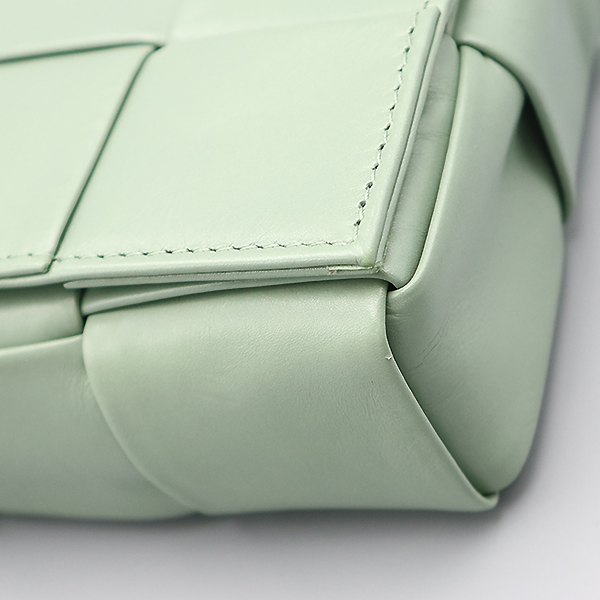 BOTTEGAVENETA(���װ�����Ÿ) 667048 ��ũ��Ʈ ī��Ʈ �̴� ũ�ν��� [�뱸��������] �̹���4 - ���̺��� �߰���ǰ
