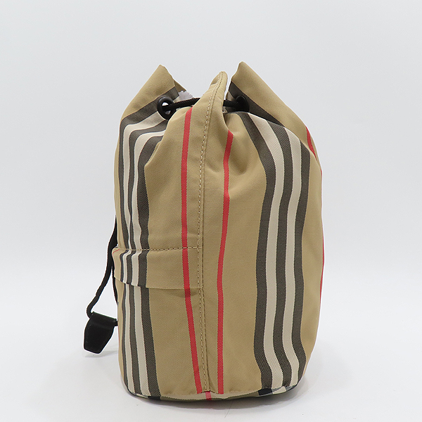 Burberry(������) 8026737 ��ī�̺� ������ ������ ��Ʈ������ ���Ϸ� ��ν�Ʈ�� ��Ŷ �Ŀ�ġ [��õ��] �̹���3 - ���̺��� �߰���ǰ