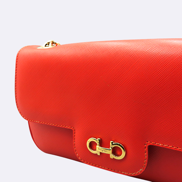 Ferragamo(��󰡸�) 21 B723 ���ǾƳ� ���� ��þƳ� ���� ��ġ�� ��� ü�� ����� [��������] �̹���4 - ���̺��� �߰���ǰ