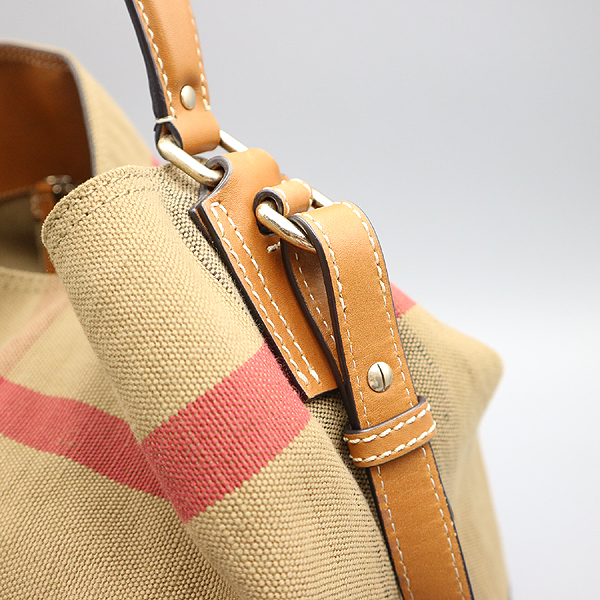 Burberry(������) 3945742 �Ͽ콺 üũ �к긯 SUSANNA ���ܳ� ȣ�� ��Ʈ�� + �����Ʈ�� 2WAY [�뱸��������] �̹���3 - ���̺��� �߰���ǰ
