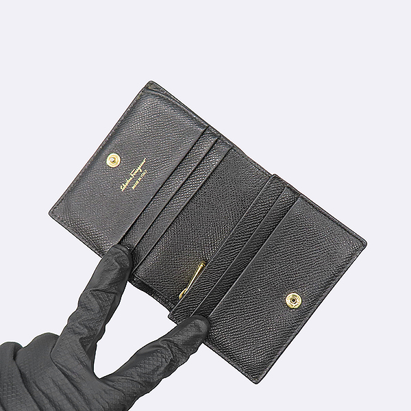 Ferragamo(��󰡸�) 22 D515 ���� ���� ���� �ٶ� ���� ��� ������ [��������] �̹���4 - ���̺��� �߰���ǰ