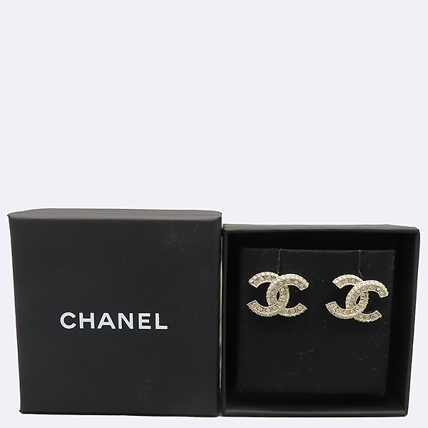 Chanel(����) CC�ΰ� Ŭ���� ũ����Ż �Ͱ��� [�����] �̹���4 - ���̺��� �߰���ǰ