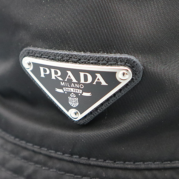 Prada(�����) 2HC1372 ���� �����Ϸ� �ﰢ ���� �ΰ���� ��Ŷ�� - M������ [�뱸��������] �̹���4 - ���̺��� �߰���ǰ