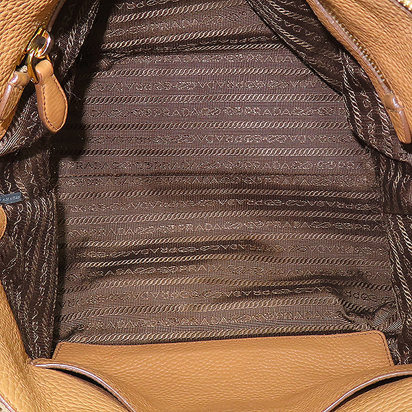Prada(�����) 1BA063 VIT.DAINO (���ڷδ��̳�) ī�� ���� ���� �ΰ� ��Ʈ�� + �����Ʈ�� 2WAY [��������] �̹���7 - ���̺��� �߰���ǰ