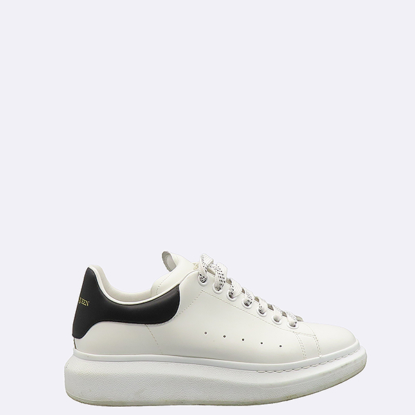 ALEXANDER MCQUEEN(�˷���� ����) 553680 ȭ��Ʈ ���� ������ ������ ������ ����Ŀ�� - 40(250MM) [��������] �̹���4 - ���̺��� �߰���ǰ