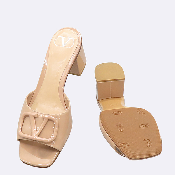 VALENTINO(�߷�Ƽ��) 3W2S0HA6 ����ī�� �÷� ���̴�Ʈ ����ٴ� V�ΰ� �����̵� �� ���� - 38������ [��������] �̹���3 - ���̺��� �߰���ǰ