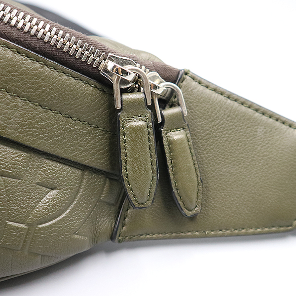 Ferragamo(��󰡸�) GG-240615 īŰ ī����Ų ��ġ�� ���� ���̽�Ʈ ��Ʈ�� [�뱸��������] �̹���4 - ���̺��� �߰���ǰ