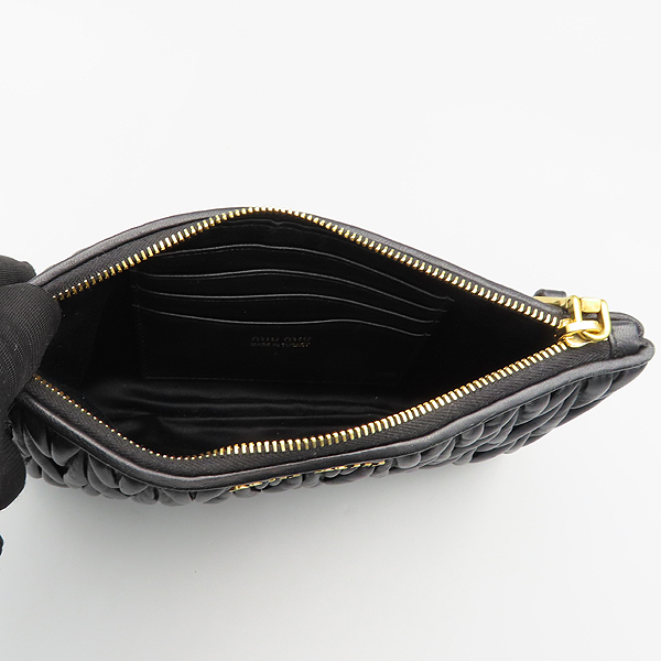 MiuMiu(�̿�̿�) 5MB003 ���� ���� MATELASSE(��Ʈ���) ���� �ΰ� �Ŀ�ġ �� ������ [õ�Ƚż�����] �̹���7 - ���̺��� �߰���ǰ