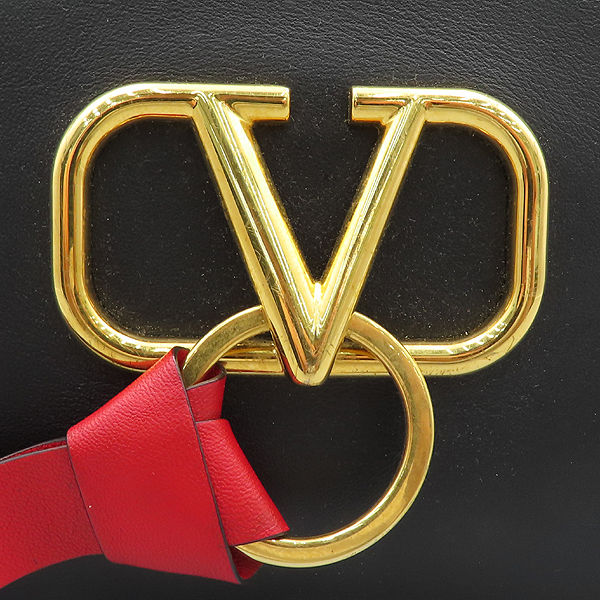 VALENTINO(�߷�Ƽ��) RW0P0269WUU �����÷� ���̸� Ŭ��ġ [õ�Ƚż�����] �̹���4 - ���̺��� �߰���ǰ