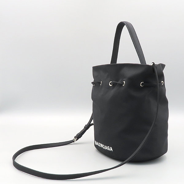 Balenciaga(�߷��þư�) 655011 ���� �÷� �к긯 ��Ŷ ũ�ν��� [õ�Ƚż�����] �̹���2 - ���̺��� �߰���ǰ