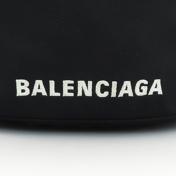 Balenciaga(�߷��þư�) 655011 ���� �÷� �к긯 ��Ŷ ũ�ν��� [õ�Ƚż�����] �̹���4 - ���̺��� �߰���ǰ