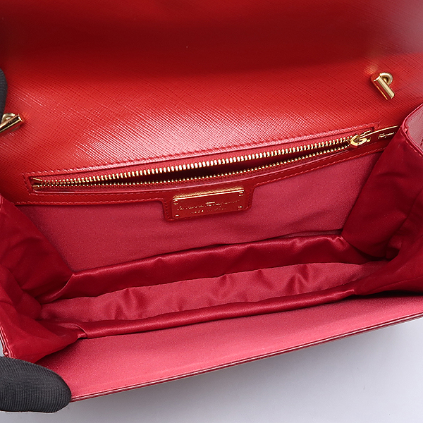 Ferragamo(��󰡸�) 21 E480 ���� ���ǾƳ� ���� �ٶ� ���� ü�� ũ�ν��� [����������] �̹���5 - ���̺��� �߰���ǰ