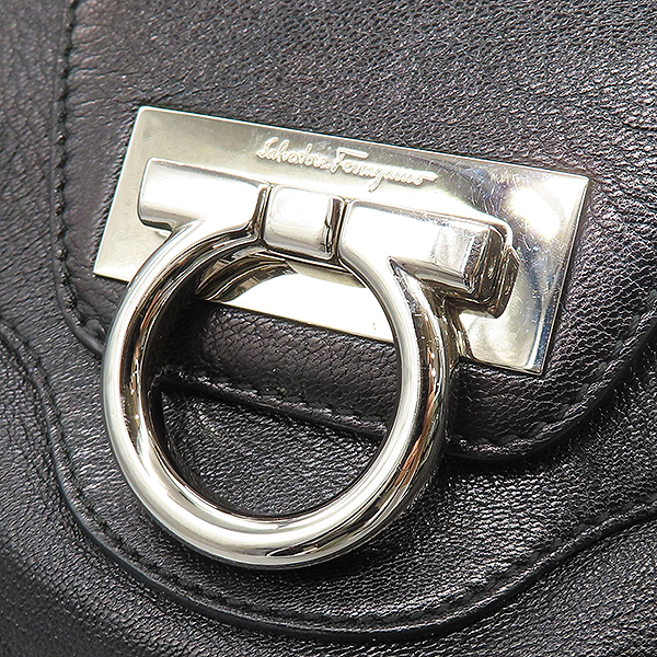 Ferragamo(��󰡸�) AB 21 5370 ���� ���� ���� ��ġ�� ��� ����� [��������] �̹���4 - ���̺��� �߰���ǰ