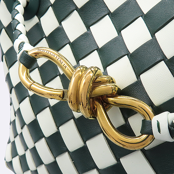 BOTTEGAVENETA(���װ�����Ÿ) 786008 �׸� ���� ��Ʈ��ġ���� ���� �ȵ�Ƹ� ž�ڵ� ����� [��������] �̹���5 - ���̺��� �߰���ǰ