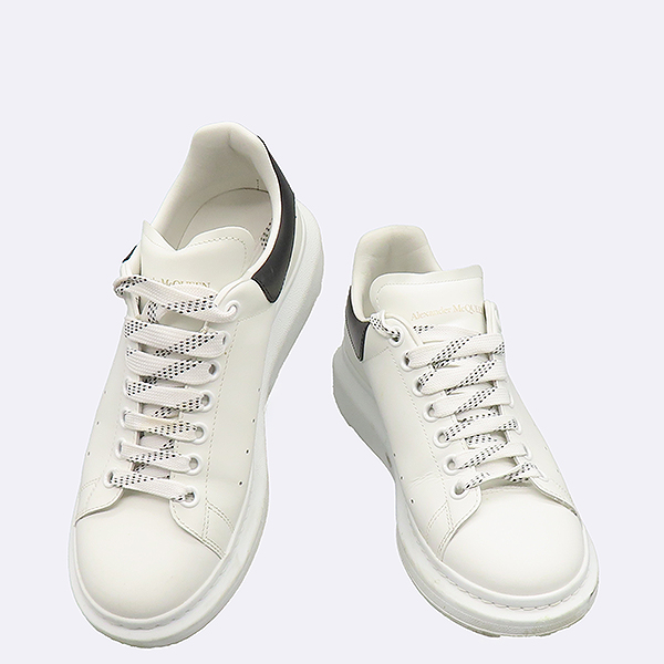 ALEXANDER MCQUEEN(�˷���� ����) 553680 ȭ��Ʈ ���� ������ ������ ������ ����Ŀ�� - 40(250MM) [��������] �̹���2 - ���̺��� �߰���ǰ