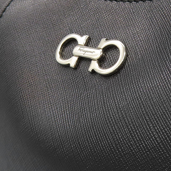 Ferragamo(��󰡸�) 21 E379 ���� �÷� ���ǾƳ� ���� ��ġ�� ȣ�� ����� [��������] �̹���3 - ���̺��� �߰���ǰ
