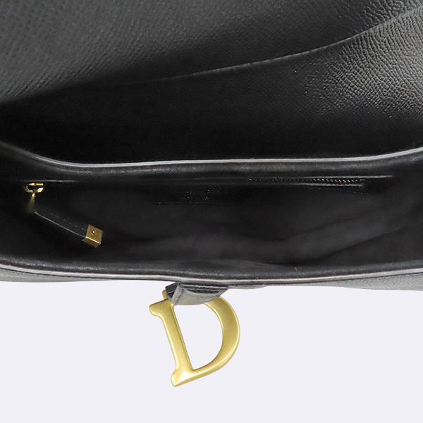 Dior(ũ����î���) M0455CBAA  ���� �׷��� �۾��� ���� Saddle(����) ����� [��������] �̹���5 - ���̺��� �߰���ǰ
