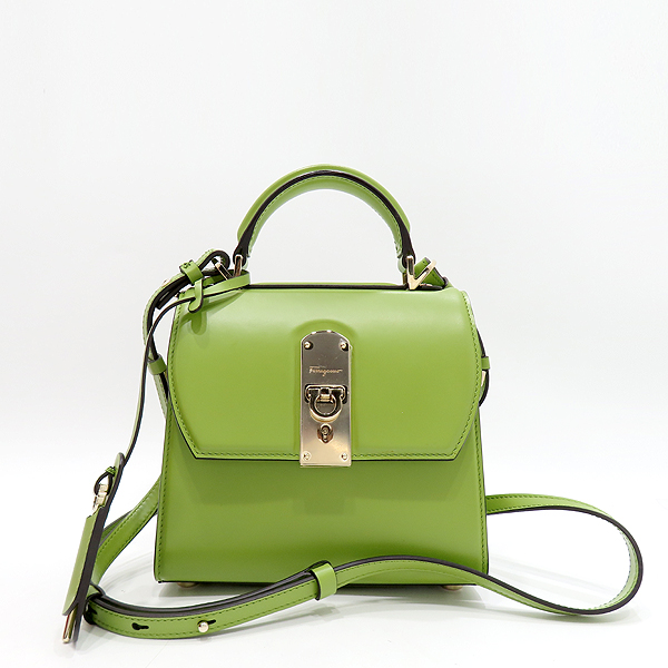 Ferragamo(��󰡸�) 21 H647 �׸� ī�� ��Ų �ڽ���(BOXYZ) ���� ž�ڵ� ��Ʈ�� + �����Ʈ�� 2WAY [��õ��] �̹���2 - ���̺��� �߰���ǰ