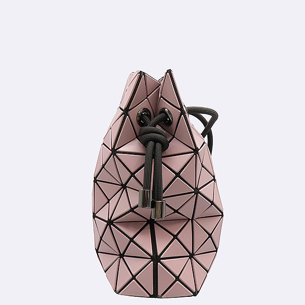 ISSEY MIYAKE(�̼��̹̾���) BB18-AG561 �ٿ��ٿ� W�� ��Ʈ ��� �� ũ�ν��� [��������] �̹���2 - ���̺��� �߰���ǰ