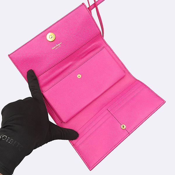 Ferragamo(��󰡸�) 22 D529 ��ũ ���� ���� �ٶ� ���� �̴� �÷� ��Ʈ�� + ũ�ν��� [��������] �̹���6 - ���̺��� �߰���ǰ