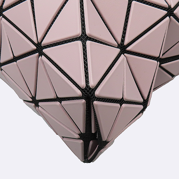 ISSEY MIYAKE(�̼��̹̾���) BB18-AG561 �ٿ��ٿ� W�� ��Ʈ ��� �� ũ�ν��� [��������] �̹���5 - ���̺��� �߰���ǰ