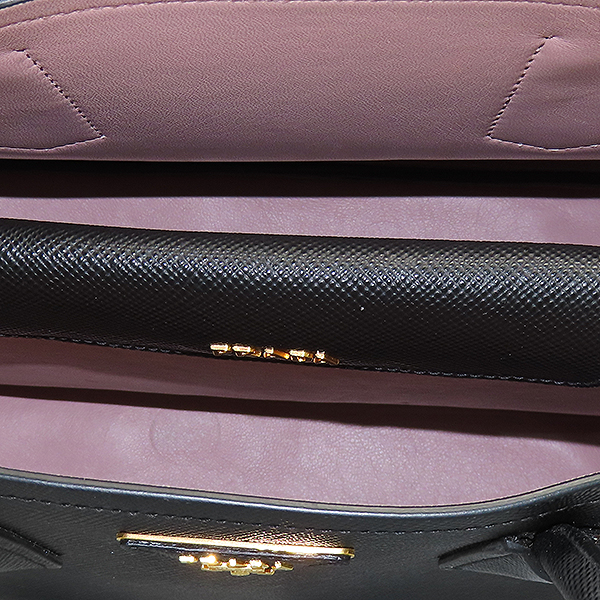 Prada(�����) 1BG775 ���ǾƳ� �ﰢ �ΰ� �κ��� ��Ʈ�� + �����Ʈ�� 2WAY [��������] �̹���7 - ���̺��� �߰���ǰ