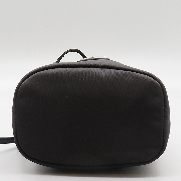 Prada(�����) 1NS369 ���� �����Ϸ� �ﰢ�ΰ� ��Ŷ �Ŀ�ġ + �ڵ� ��Ʈ�� [���̷Ե���] �̹���5 - ���̺��� �߰���ǰ