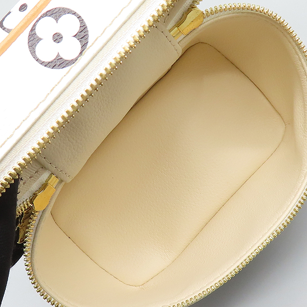 Louis Vuitton(���̺���) M27941 ȭ��Ʈ ��Ƽ�÷� ���׷� ĵ���� ����ī�� ��ī�� LV x TM �Ͻ� ���� ����Ƽ ���̽� �Ŀ�ġ ��Ʈ�� [���̷Ե���] �̹���6 - ���̺��� �߰���ǰ