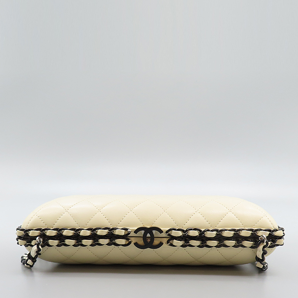 Chanel(����) AS2310 ȭ��Ʈ ����Ų ��Ŀ ��Ż �̺�� (Lacquered Metal Evening) ü�� �Ŀ�ġ ũ�ν��� ����� [���̷Ե���] �̹���4 - ���̺��� �߰���ǰ