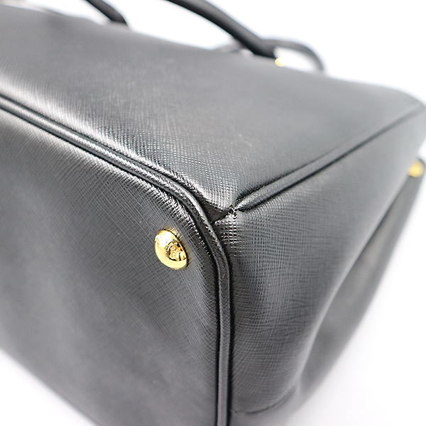 Prada(�����) BN1844 SAFFIANO LUX (���ǾƳ� ����) NERO ���� �÷� �ﰢ ���� �ΰ� ��Ʈ�� [�뱸��������] �̹���5 - ���̺��� �߰���ǰ