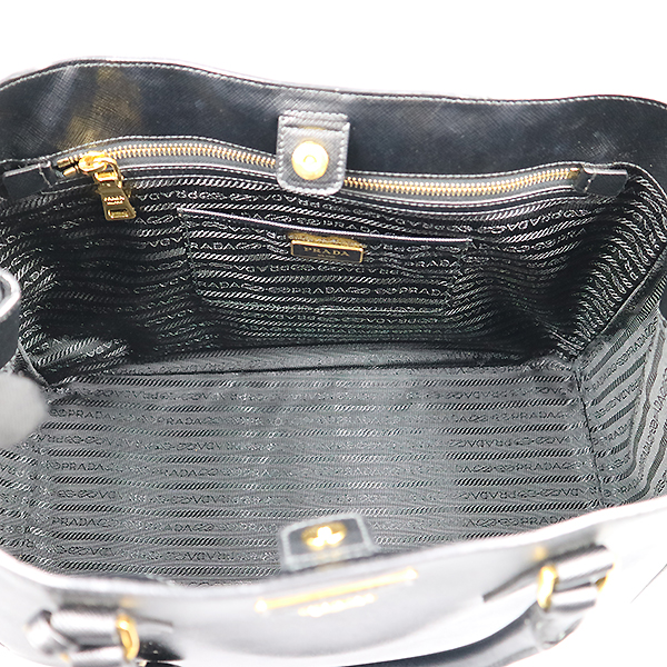 Prada(�����) BN1844 SAFFIANO LUX (���ǾƳ� ����) NERO ���� �÷� �ﰢ ���� �ΰ� ��Ʈ�� [�뱸��������] �̹���7 - ���̺��� �߰���ǰ
