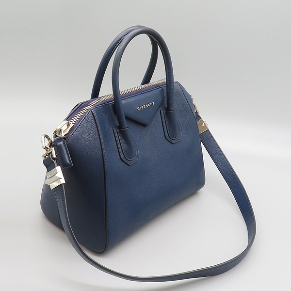 GIVENCHY(�����) BB05102012 ���̺� ���� ��Ƽ���� ���� ��Ʈ�� + ��� ��Ʈ�� 2-WAY [���̷Ե���] �̹���3 - ���̺��� �߰���ǰ