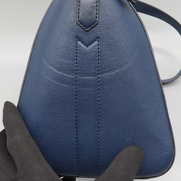 GIVENCHY(�����) BB05102012 ���̺� ���� ��Ƽ���� ���� ��Ʈ�� + ��� ��Ʈ�� 2-WAY [���̷Ե���] �̹���4 - ���̺��� �߰���ǰ