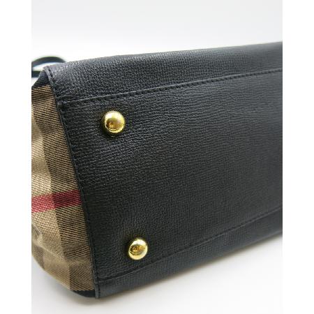 Burberry(������) �� Ŭ���� ���̸���  ����� �̹���3 - ���̺��� �߰���ǰ