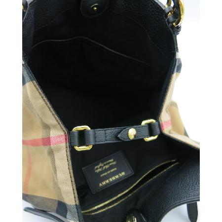 Burberry(������) �� Ŭ���� ���̸���  ����� �̹���5 - ���̺��� �߰���ǰ