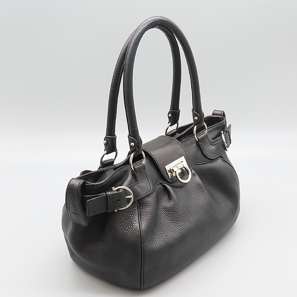 Ferragamo(��󰡸�) 21 A050 ���� ���� ���� ��ġ�� �� ��Ŭ �ΰ� ����� [���̷Ե���] �̹���3 - ���̺��� �߰���ǰ
