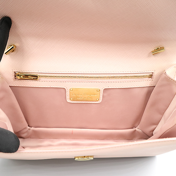 FERRAGAMO(��󰡸�)  21 E480 ��ũ ���ǾƳ� ���� �ٶ� ���� ü�� ũ�ν��� [�뱸��������] �̹���6 - ���̺��� �߰���ǰ