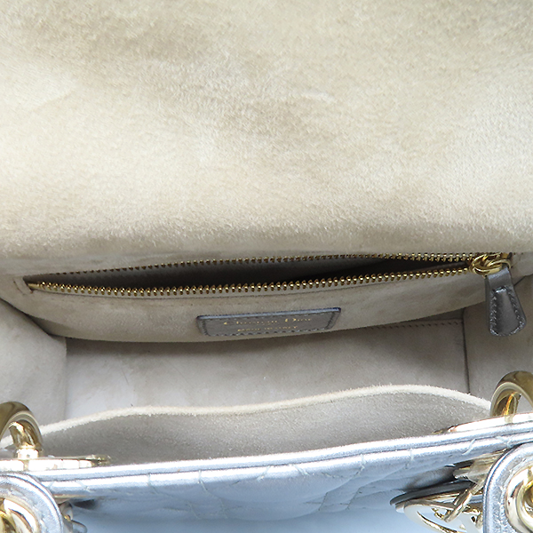 Dior(ũ����î���) M0538OWEC �ǹ� ����Ų ���� ���� ABC ���̵��� ���� ��Ʈ�� + ��� ��Ʈ�� [�ϻ�Ե���] �̹���6 - ���̺��� �߰���ǰ