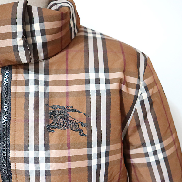 Burberry(������) 8074034 üũ ���Ϸ� Ǫ�� ũ�� �ٿ����� ������ �е� [�뱸��������] �̹���4 - ���̺��� �߰���ǰ