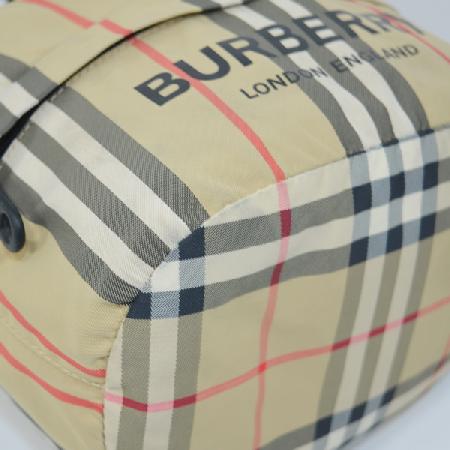 Burberry(������) 8026737 ��ī�̺� ������ ������ ��Ʈ������ ���Ϸ� ��ν�Ʈ�� ��Ŷ �Ŀ�ġ �̹���4 - ���̺��� �߰���ǰ